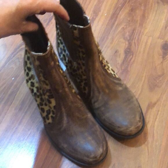 Sheridan Mia Handcrafted leather leopard booties - Picture 13 of 16